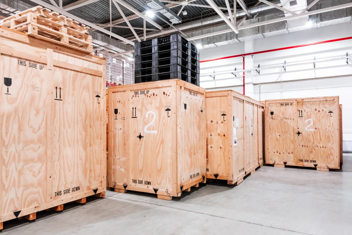 Large crates 